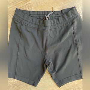 Men Lululemon Yoga Short Black sz M